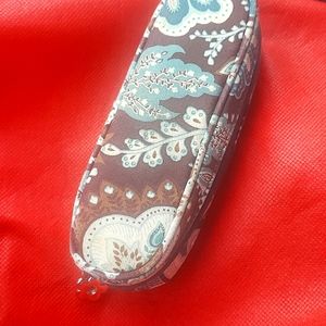 Vera Bradley zipper glasses case